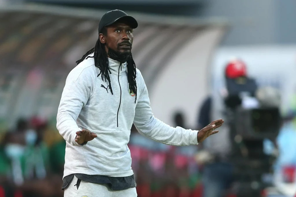 Aliou Cissé vers l’USM Alger ?